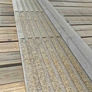 泸州黄金麻盲道石 盲条