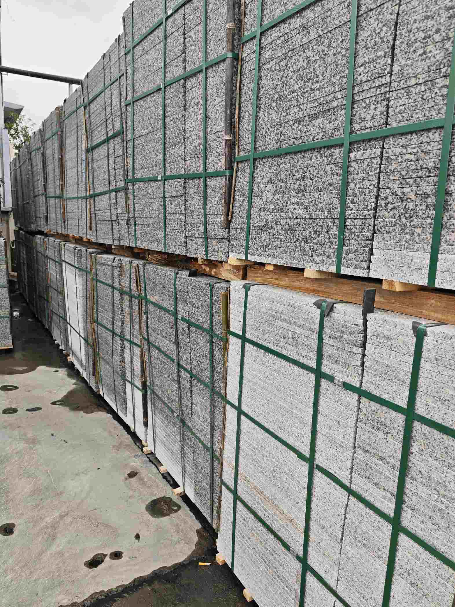 泸州芙蓉白地铺石，石材地铺石