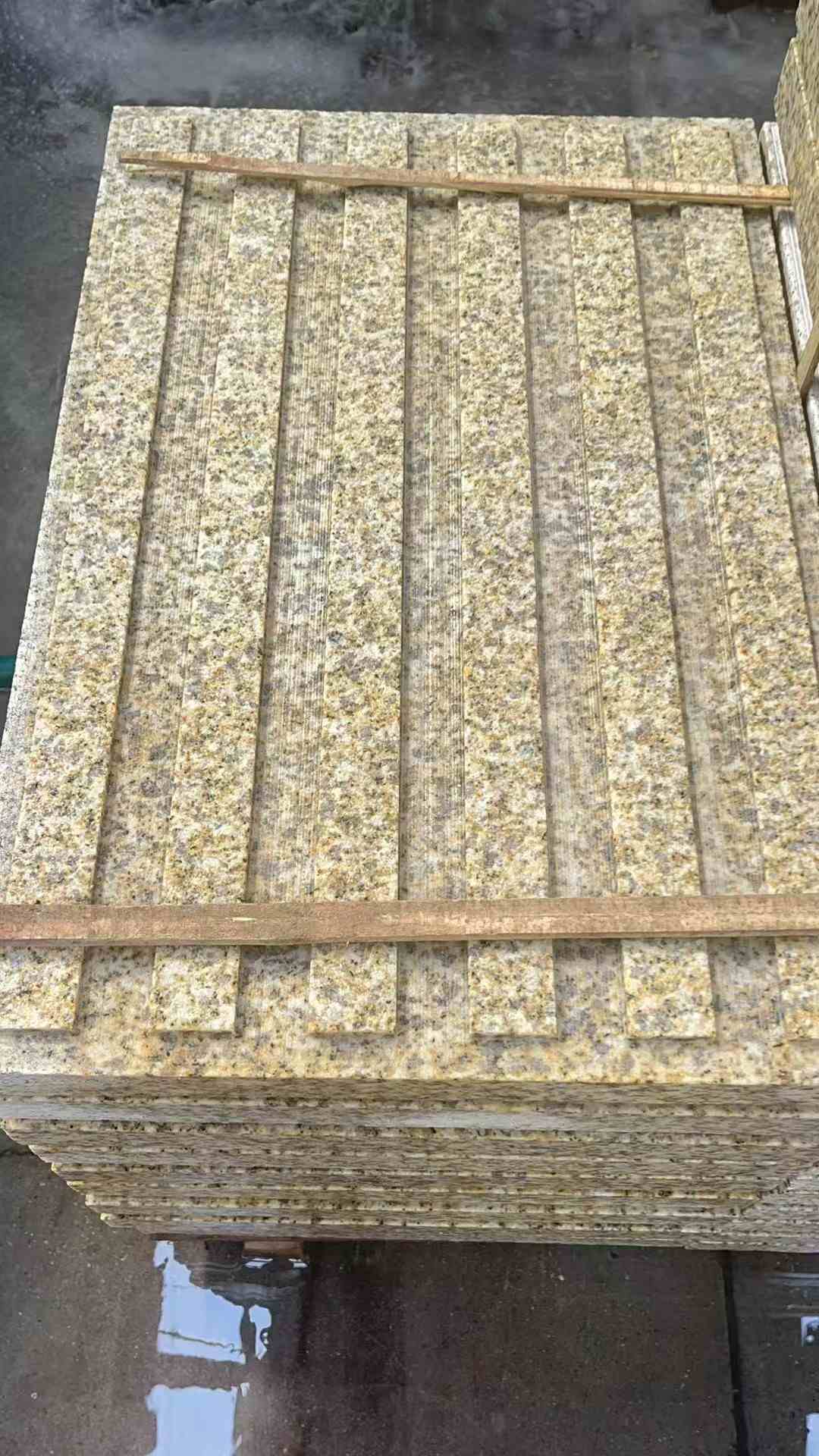 泸州黄金麻盲道 石材盲道