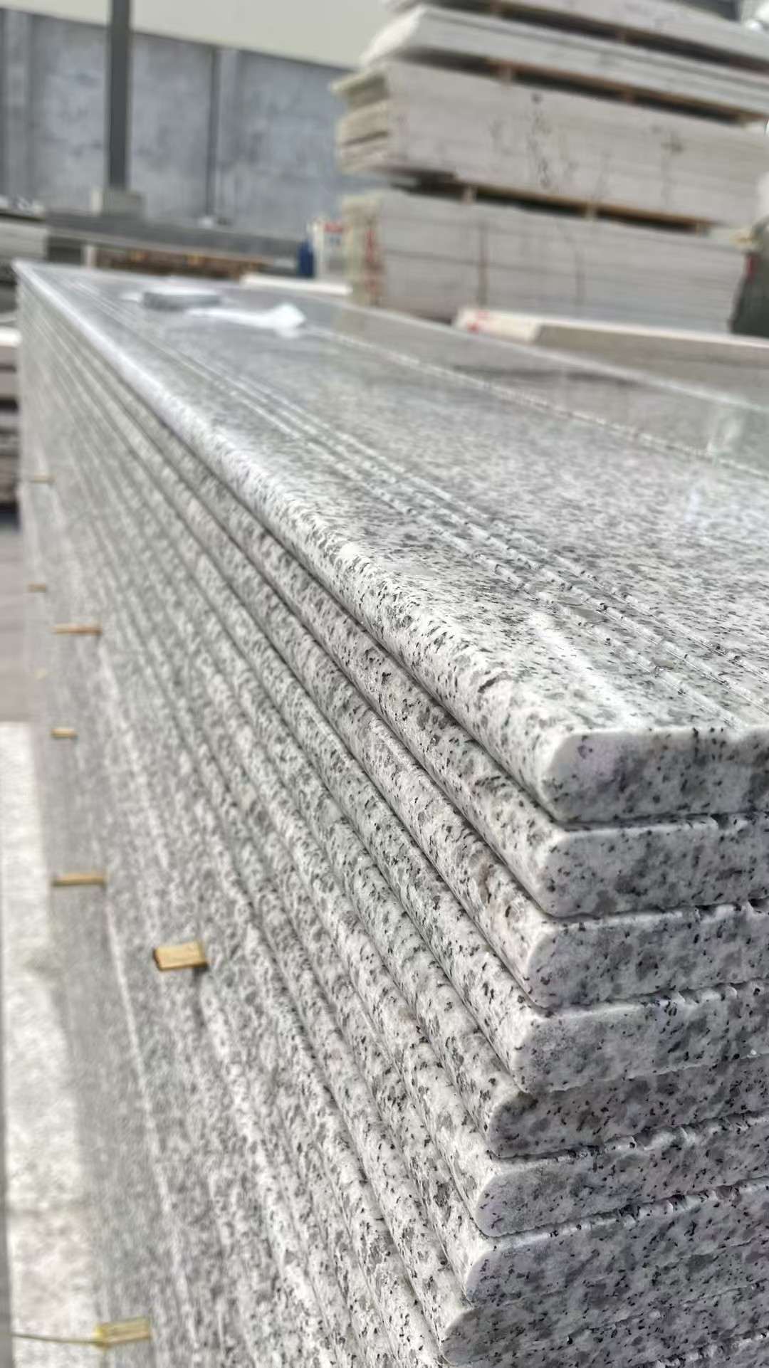 泸州芝麻白楼梯踏步 花岗岩楼梯板材