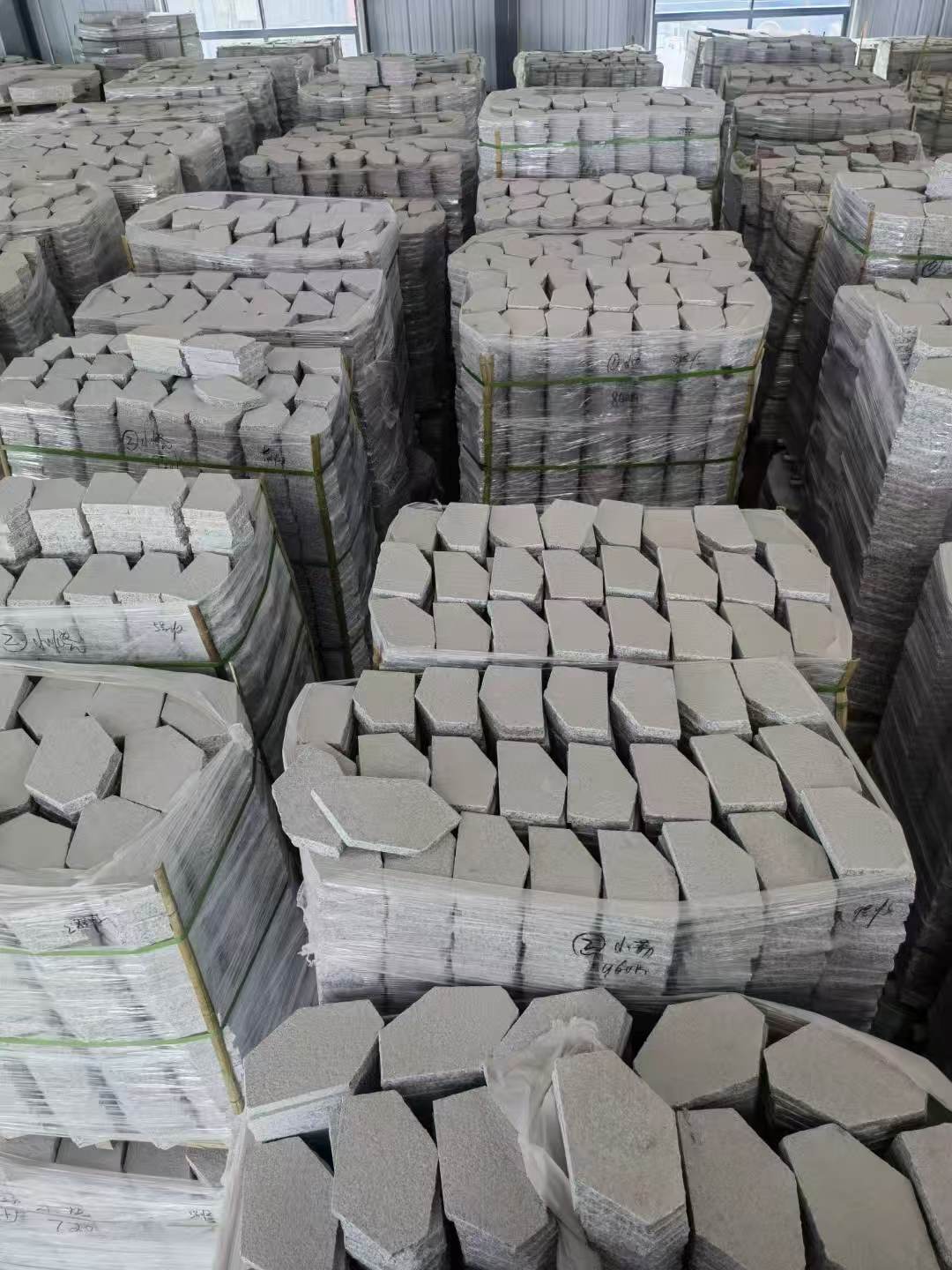 泸州芝麻白石材冰裂纹，碎拼。